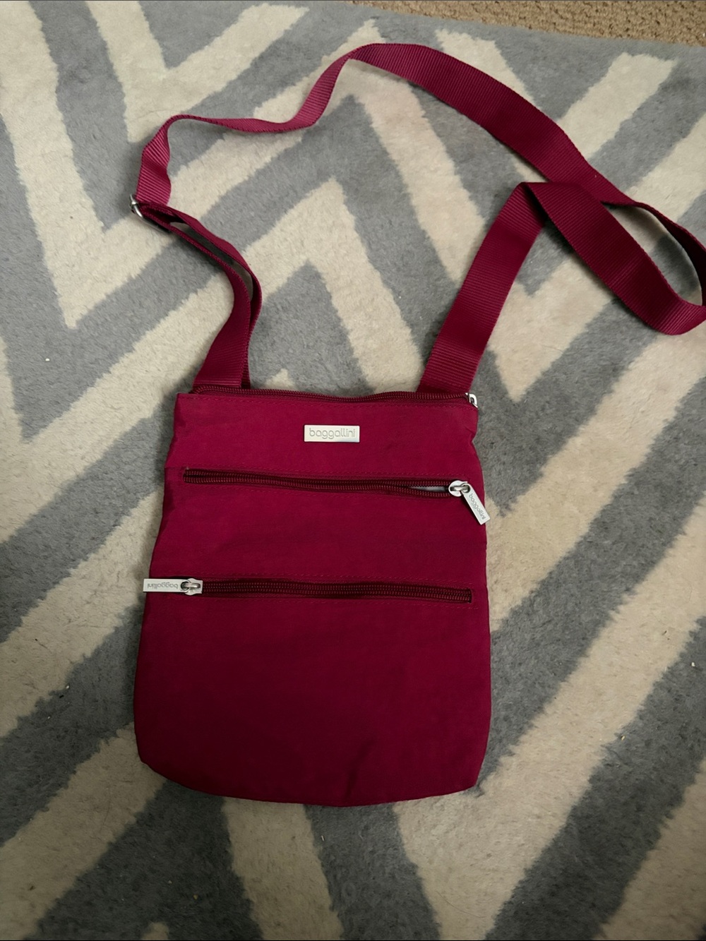 Baggallini Magenta Crossbody Shoulder Bag